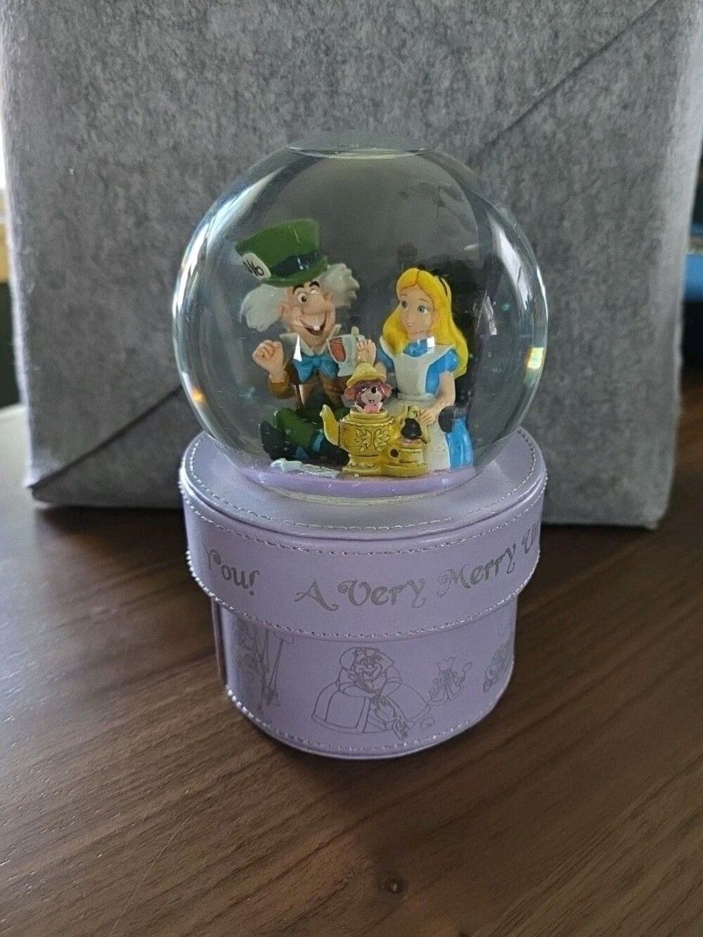 Disney Alice in Wonderland Jewelry Box/Snow Globe A Very Merry Unbirthday To You